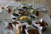 에미르소이 하라시 Seferihisar 호텔