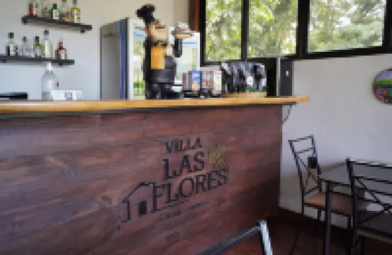 วิลล่า ลาส ฟลอเรส
