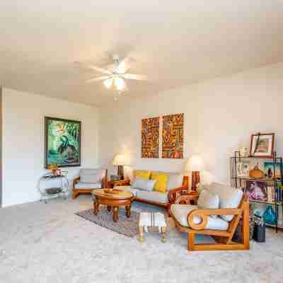 Lae Nani 434 Condo Rooms