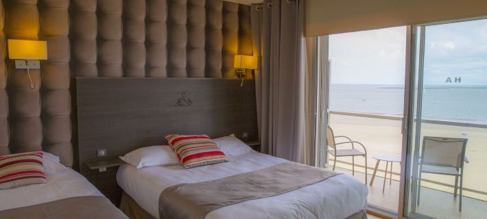 Arc Hôtel Sur Mer โรงแรมในอาคาชง
