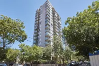 Torre Montagna I Stylish 1BR With Balcony in Nu ez Hotell i Núñez