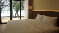 Nirva Ocean House Hoteles en Islas Seribu
