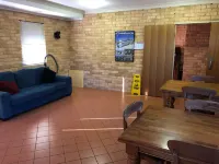 Hanbury Lodge - 2-Star