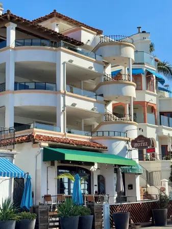 Casa Tropicana Отели рядом с достопримечательностью «Сан Онофр Стейт Бич»