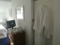 Myrtle Cottage Vacation Rooms Hotel dekat Caswell Bay