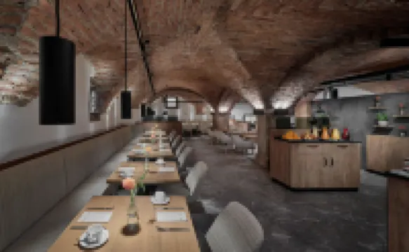 ホテル シュヴァルツァー アドラー インスブルック