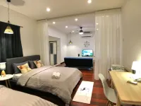 IBook8 Superior 1 Bedroom Gurney Suites  by IBook Homestay