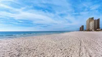 Horizon Hideaway: Beach Access, 4 Pools, Tennis & Mini-golf Fun! Hotels in Laguna Beach