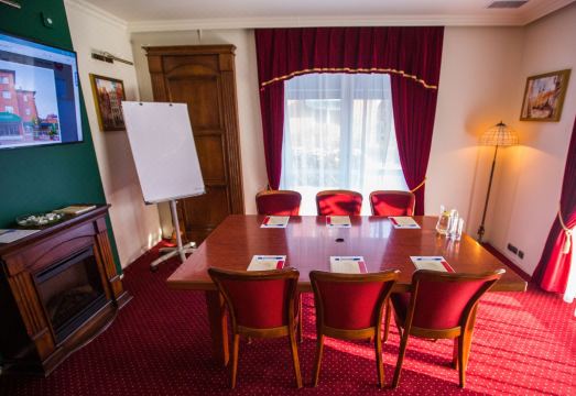 4. 바르샤바-아파트..