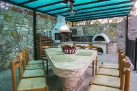 Su la Strata Villa by CorfuEscapes - Pools
