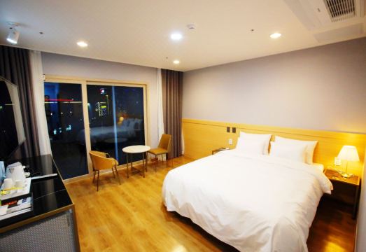 호텔 조식 구성