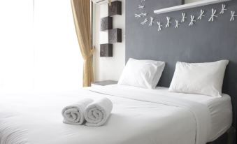 Modern & Contemporary Studio at Beverly Dago Apartment Near Itb