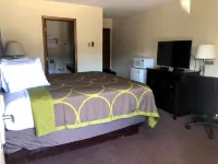 Amerivu Inn & Suites Hotels in Seymour