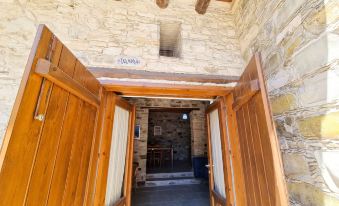 Traditional Village Pool Apartment