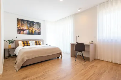 En Suite Bedrooms at Reckenthal House by Rentaroo Các khách sạn ở 