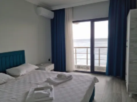 โชรัส บูทิค โอเทล ร้านอาหาร โรงแรมใน