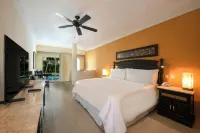 El Dorado Seaside Palms, Catamarán, Cenote & More Inclusive