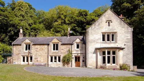 Mulgrave Country Cottage Hotels in Mickleby