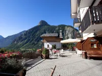 Hotel Vallée Blanche Courmayeur Hotels near Zerotta