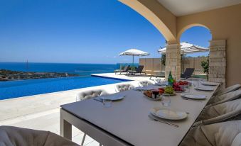 Stunning Villa UV09 Oniro with Sea Views, Aphrodite Hills