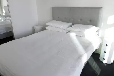 Brand New 1 Bedroom Apartment in South Melbourne Hotel in zona Foxtrot Cafe