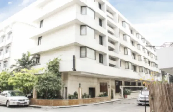 Hotel Parle International Hotels near NMIMS