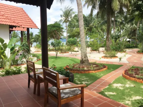 佩珀康海灘度假村