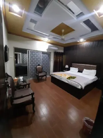 Hotel Laxen Inn Multan