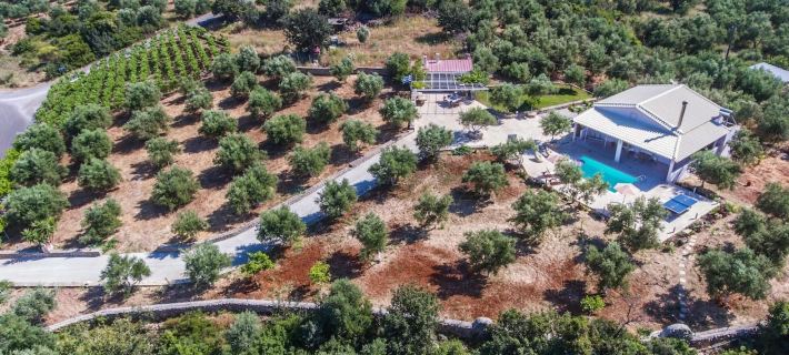 Villa Avra - with Private Pool Hotels in Geropotamos