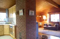 Very cozy Scandinavian log house in a quiet location on a large plot Hotels in Brekendorf