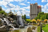 Stylish Studio with Kitchenette and Smart Entry - Charming Cozy Retreat Hotel di Coeur D'Alene