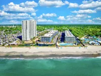 Stunning Ocean Views and Spacious Balcony - Beautiful Coastal Retreat Hotel di Surfside Beach