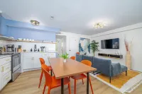 Contemporary Suite with Fire Pits and Laundry Access - Elegant Retreat Hotels in Norfolk