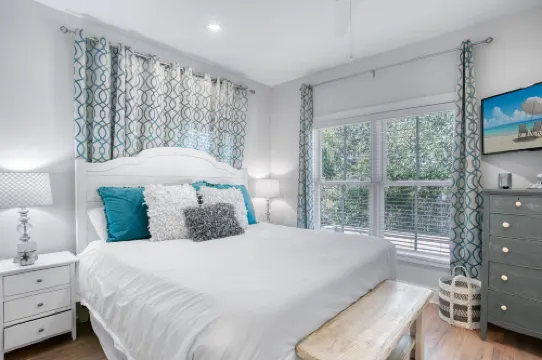 Steps to Beach and Resort Pool Access - Gorgeous Coastal Haven