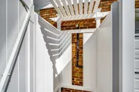 Spacious Yard and Fire Pit Escape - Charming Tranquil Retreat