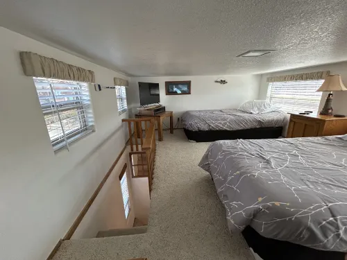 Oceanfront Cabin 9 with Jacuzzi &  Awesome Views Hotels in Smith River
