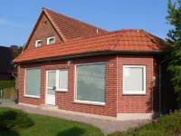 Spacious stylish apartment in idyllic port town on the Baltic
