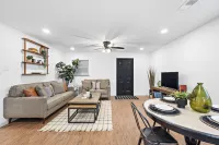 Sunny Retreat - Beachside Fun, Game console, Yard, Wifi Hotel a Pasadena