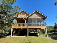 Enchanting Abode with Screened Porch and Outdoor Shower - Idyllic Retreat Hotel a Ocracoke