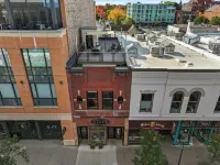 Private Rooftop Deck and Hot Tub with Bay Views - Stylish Modern Loft Hotels in Solon Township