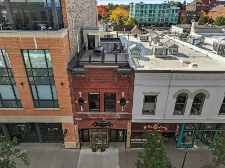 Private Rooftop Deck and Hot Tub with Bay Views - Stylish Modern Loft