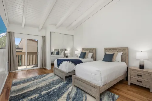 Heated Swimming Pool and Tennis Courts - Inviting Coastal Retreat