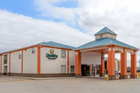 Quality Inn & Suites Decatur Priceville I-65 Отели в г. Хартсел