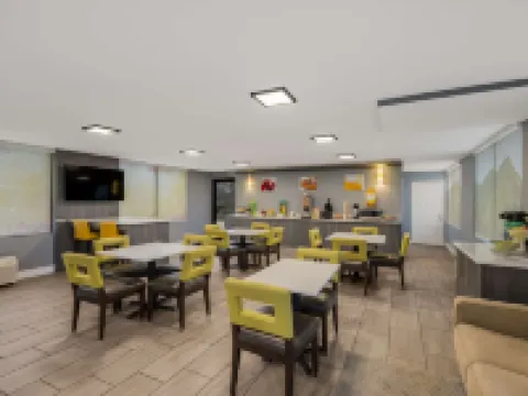 Quality Inn Asheville Airport Hotels in Fletcher