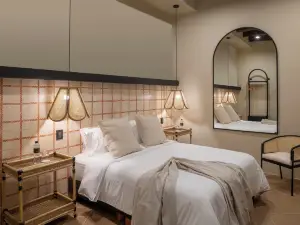 Privado Designer Boutique Hotel