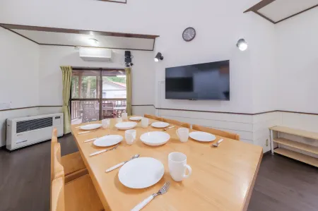 Shakunagedaira Condominium (No.1 Cottage Area) Отели рядом с достопримечательностью «Инавасиро»