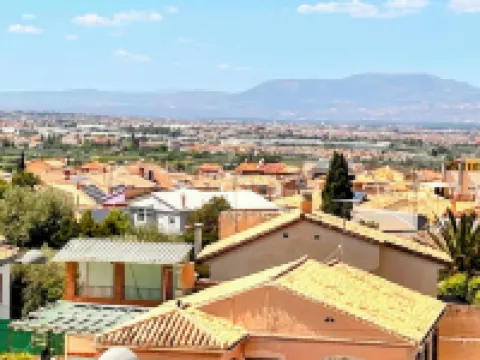 CISNEROS ROYAL APARTMENT - GRANADA Hotels in La Zubia