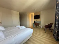 Brit Hotel Confort Carhaix Hotels in Glomel