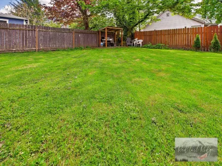 Charming Boho Escape - Cozy Retreat in Historic Downtown Albany Отели в г. Олбани