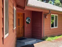 Battle Rock House-Port Orford - Spectacular ViewsNo WindBroadband Internet